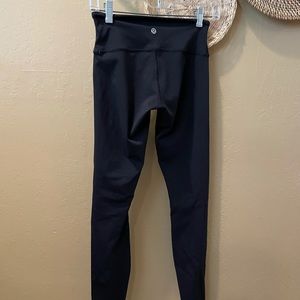 Black Lululemon Wunder Under Leggings